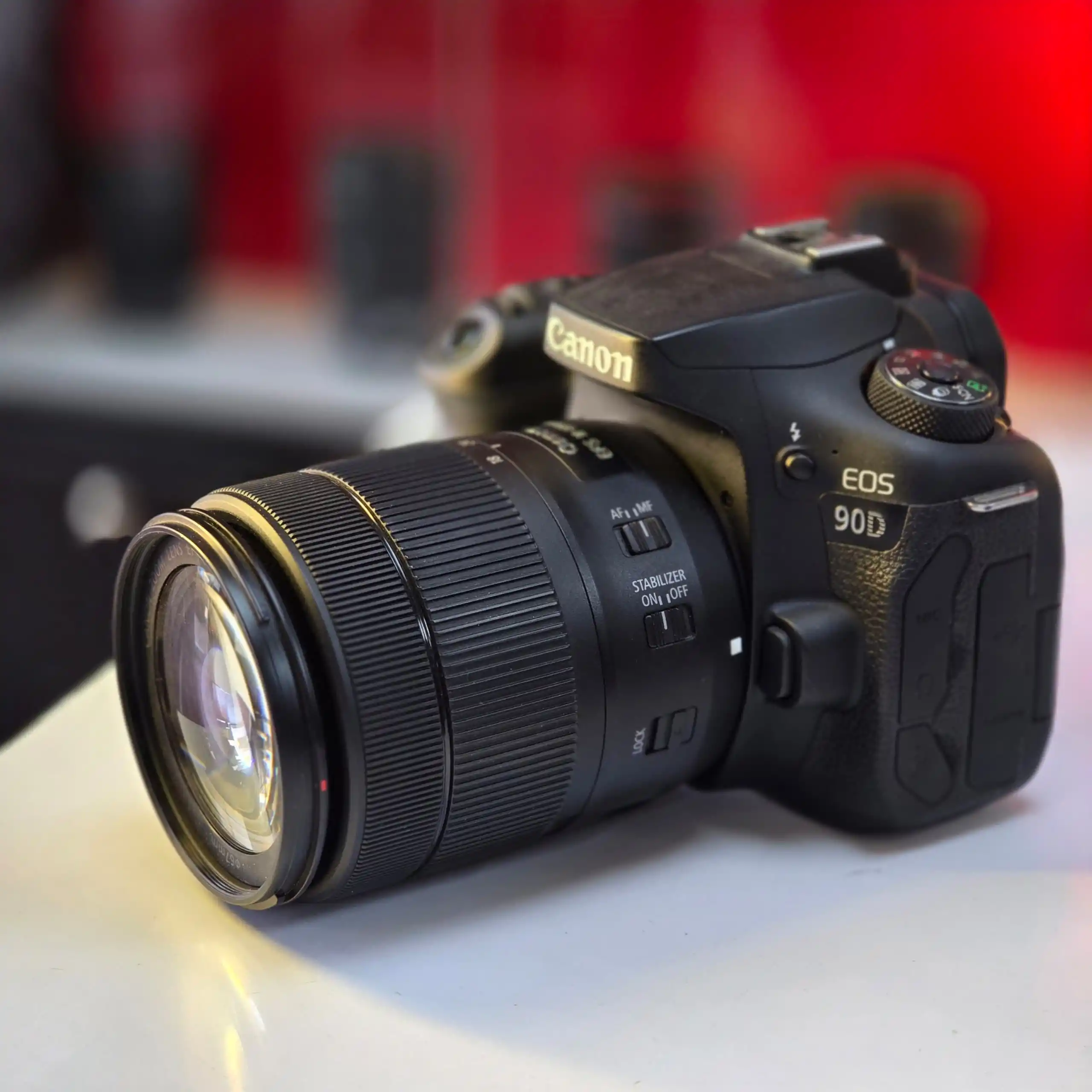 دوربین حرفه‌ای کانن | Canon 90D+18-135mm USM دست دو